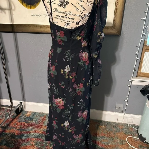 - Amur size 0 Pasquale a one shoulder dress. Lined EUC